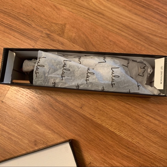 Lulu’s Black Suede Flat Lace-Up Sandals Size 6.5 Brand New in Box - Picture 9 of 11